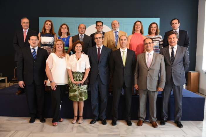 ERNESTO CERVILLA LOZANO, NUEVO PRESIDENTE DEL COLEGIO DE FARMACÉUTICOS DE CÁDIZ ERNESTO CERVILLA LOZANO, NUEVO PRESIDENTE DEL COLEGIO DE FARMACÉUTICOS DE CÁDIZ