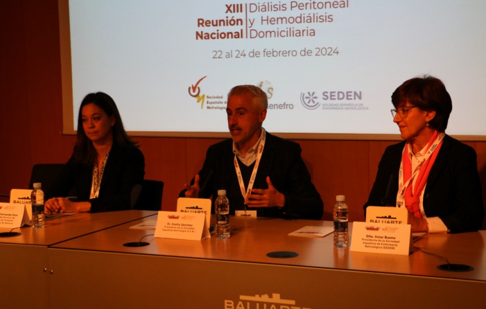 Nota prensa - Los profesionales de Nefrología piden mayor compromiso y visibilización para favorecer el impulso de la diálisis domiciliaria, ya que ofrece importantes ventajas para los pacientes y tiene un impacto positivo en sus resultados clínicos Nota prensa - Los profesionales de Nefrología piden mayor compromiso y visibilización para favorecer el impulso de la diálisis domiciliaria, ya que ofrece importantes ventajas para los pacientes y tiene un impacto positivo en sus resultados clínicos