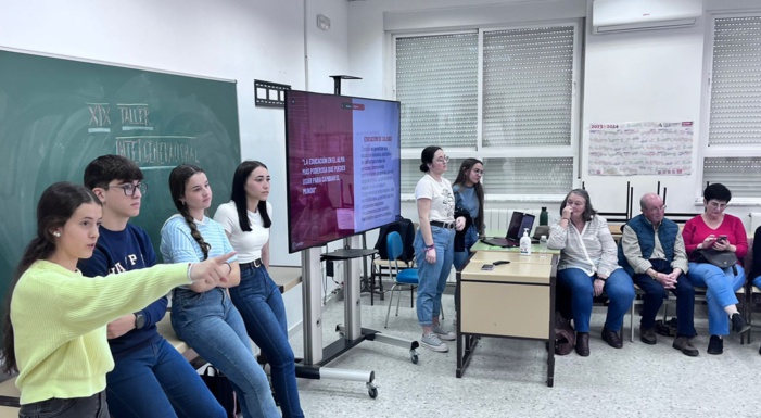 NOTA DE PRENSA: ALUMNOS DE SAFA LINARES Y PERSONAS MAYORES CELEBRAN UN ENCUENTRO INTERGENERACIONAL EN EL QUE RELACIONAN LOS REFRANES POPULARES CON LOS OBJETIVOS DE DESARROLLO SOSTENIBLE NOTA DE PRENSA: ALUMNOS DE SAFA LINARES Y PERSONAS MAYORES CELEBRAN UN ENCUENTRO INTERGENERACIONAL EN EL QUE RELACIONAN LOS REFRANES POPULARES CON LOS OBJETIVOS DE DESARROLLO SOSTENIBLE