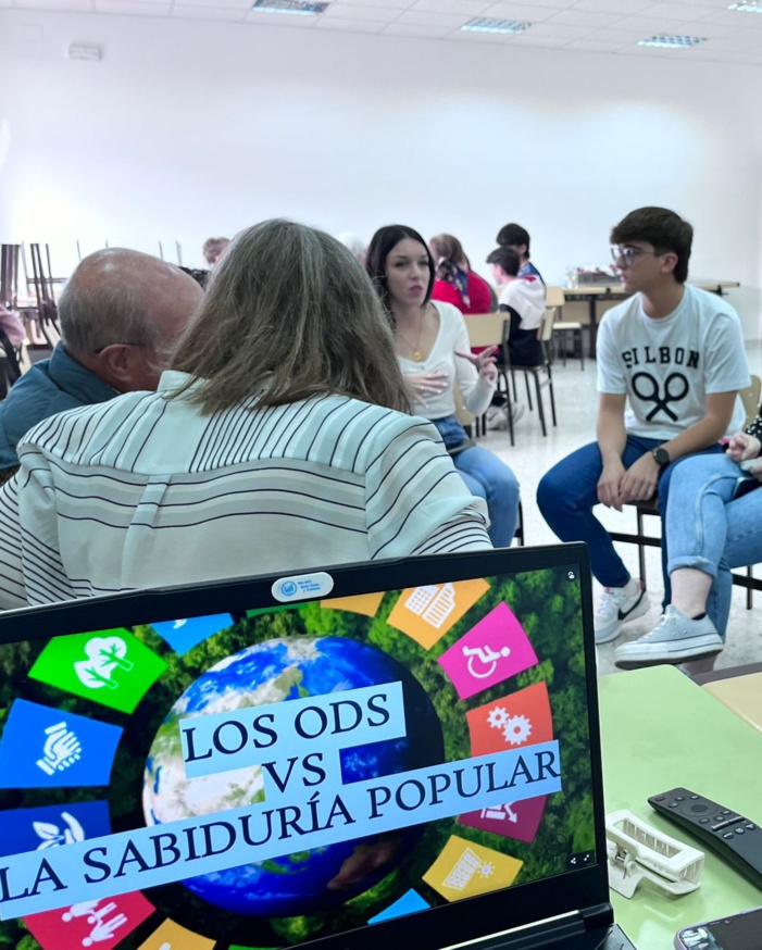 NOTA DE PRENSA: ALUMNOS DE SAFA LINARES Y PERSONAS MAYORES CELEBRAN UN ENCUENTRO INTERGENERACIONAL EN EL QUE RELACIONAN LOS REFRANES POPULARES CON LOS OBJETIVOS DE DESARROLLO SOSTENIBLE NOTA DE PRENSA: ALUMNOS DE SAFA LINARES Y PERSONAS MAYORES CELEBRAN UN ENCUENTRO INTERGENERACIONAL EN EL QUE RELACIONAN LOS REFRANES POPULARES CON LOS OBJETIVOS DE DESARROLLO SOSTENIBLE