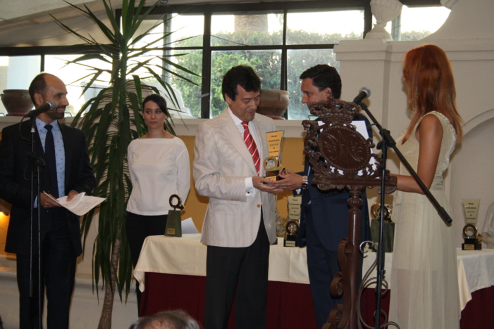 Sanafarmacia, la oficina de farmacia de Ciudad Expo, recibe por tercera vez consecutiva el premio Máster de Popularidad de su categoría