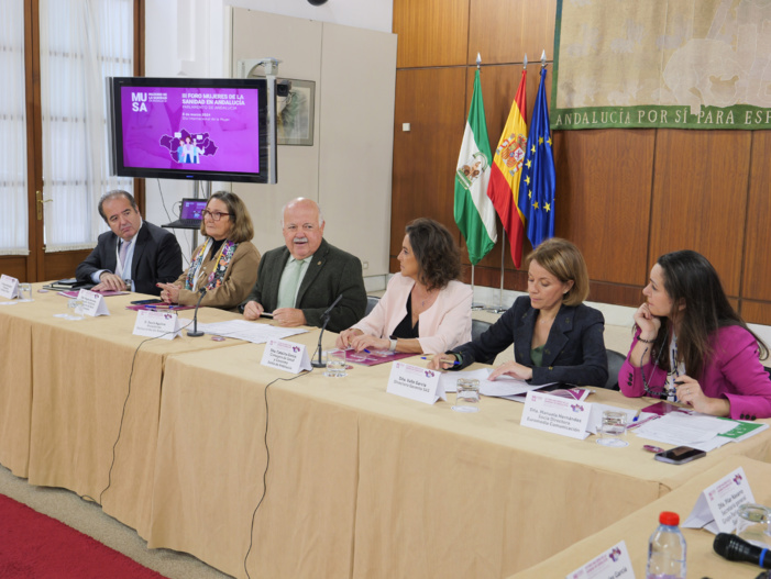 Nota de prensa - Formación, conciliación y profesionalización de la función directiva, claves para un mayor liderazgo femenino en el sector sanitario Nota de prensa - Formación, conciliación y profesionalización de la función directiva, claves para un mayor liderazgo femenino en el sector sanitario