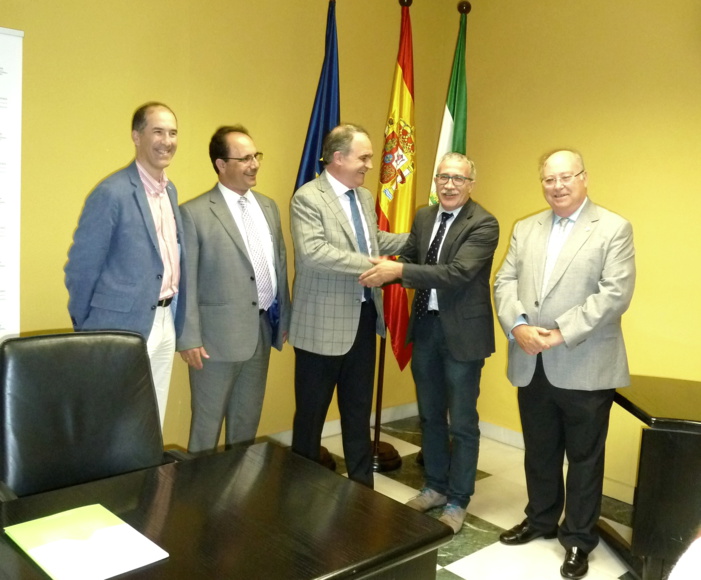 Farmacéuticos y expertos en salud pública colaborarán en el proceso de desarrollo de nuevos servicios de la farmacia andaluza
