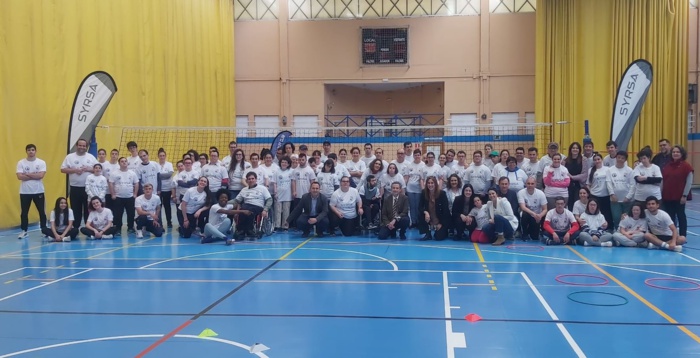 Más de 60 personas con discapacidad intelectual se inscriben en la primera edición de Voley Integra, una iniciativa pionera en España de integración a través del deporte Más de 60 personas con discapacidad intelectual se inscriben en la primera edición de Voley Integra, una iniciativa pionera en España de integración a través del deporte
