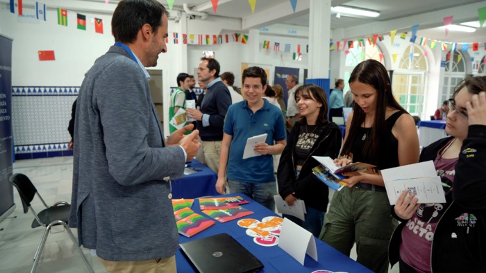NOTA DE PRENSA: FORBES SELECCIONA AL COLEGIO INTERNACIONAL DE SEVILLA – SAN FRANCISCO DE PAULA ENTRE LOS 100 MEJORES COLEGIOS DE ESPAÑA NOTA DE PRENSA: FORBES SELECCIONA AL COLEGIO INTERNACIONAL DE SEVILLA – SAN FRANCISCO DE PAULA ENTRE LOS 100 MEJORES COLEGIOS DE ESPAÑA