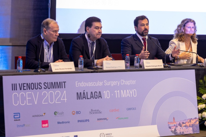 Málaga se convierte en la capital de la cirugía vascular con la celebración del III Venous Summit, que aborda las últimas novedades en el tratamiento de la patología venosa mediante técnicas mínimamente invasivas Málaga se convierte en la capital de la cirugía vascular con la celebración del III Venous Summit, que aborda las últimas novedades en el tratamiento de la patología venosa mediante técnicas mínimamente invasivas