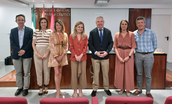 Nota de prensa - Las farmacias de Córdoba se convertirán en aliadas en la prevención y detección precoz del cáncer de mama en la provincia Nota de prensa - Las farmacias de Córdoba se convertirán en aliadas en la prevención y detección precoz del cáncer de mama en la provincia