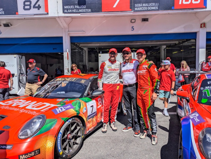 NOTA DE PRENSA: MIGUEL PALUDO Y ALAN HELLMEISTER, LOGRAN LA TERCERA POSICIÓN EN LA PRIMERA JORNADA DE LA CUARTA ETAPA DE LA PORSCHE CUP BRASIL DE ESTORIL 