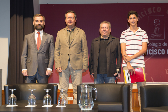NOTA DE PRENSA: EL ALCALDE DE SEVILLA ACUDE A LA PRESENTACIÓN DEL III FORO CIUDADANÍA DESDE LA ESCUELA EN EL COLEGIO DE SAN FRANCISCO DE PAULA NOTA DE PRENSA: EL ALCALDE DE SEVILLA ACUDE A LA PRESENTACIÓN DEL III FORO CIUDADANÍA DESDE LA ESCUELA EN EL COLEGIO DE SAN FRANCISCO DE PAULA