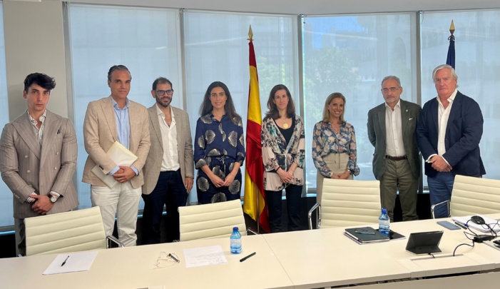 Nota de Prensa- En riesgo la calidad asistencial de las personas que acuden a la sanidad privada Nota de Prensa- En riesgo la calidad asistencial de las personas que acuden a la sanidad privada