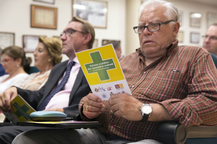 Los farmacéuticos sevillanos ofrecerán consejos sobre hábitos saludables a personas pertenecientes a colectivos desfavorecidos Los farmacéuticos sevillanos ofrecerán consejos sobre hábitos saludables a personas pertenecientes a colectivos desfavorecidos