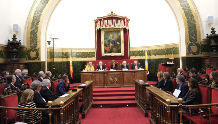 La ministra de Sanidad inaugura la exposición “La Diálisis, Esperanza de Vida”, que acerca el desarrollo histórico de la diálisis en España y la importancia de los tratamientos sustitutivos para salvar la vida de los pacientes con enfermedad renal La ministra de Sanidad inaugura la exposición “La Diálisis, Esperanza de Vida”, que acerca el desarrollo histórico de la diálisis en España y la importancia de los tratamientos sustitutivos para salvar la vida de los pacientes con enfermedad renal