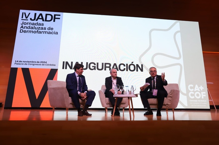 Nota de prensa - Farmacéuticos andaluces se reúnen en Córdoba para actualizarse en Dermofarmacia y poner en valor el papel de la farmacia en la prevención de las enfermedades y el cuidado de la piel Nota de prensa - Farmacéuticos andaluces se reúnen en Córdoba para actualizarse en Dermofarmacia y poner en valor el papel de la farmacia en la prevención de las enfermedades y el cuidado de la piel