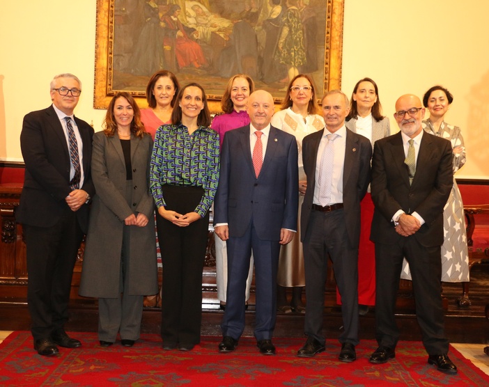 NOTA DE PRENSA: TOMA POSESIÓN LA NUEVA JUNTA DIRECTIVA DEL COLEGIO NOTARIAL DE ANDALUCÍA, CON MANUEL SEDA COMO DECANO NOTA DE PRENSA: TOMA POSESIÓN LA NUEVA JUNTA DIRECTIVA DEL COLEGIO NOTARIAL DE ANDALUCÍA, CON MANUEL SEDA COMO DECANO