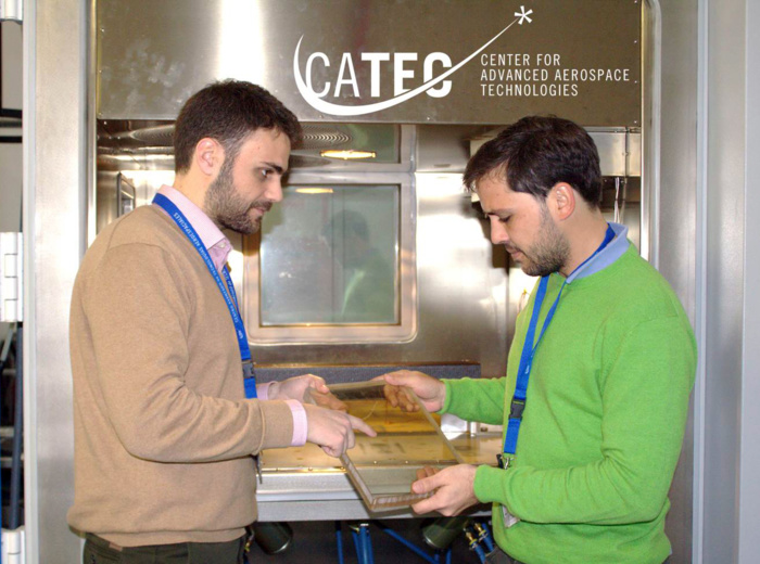 CATEC PARTICIPA EN UN PROYECTO INTERNACIONAL DE I+D SOBRE VENTANAS INTELIGENTES PARA AUMENTAR EL CONFORT Y REDUCIR EL CONSUMO ENERGÉTICO EN LOS AVIONES CATEC PARTICIPA EN UN PROYECTO INTERNACIONAL DE I+D SOBRE VENTANAS INTELIGENTES PARA AUMENTAR EL CONFORT Y REDUCIR EL CONSUMO ENERGÉTICO EN LOS AVIONES