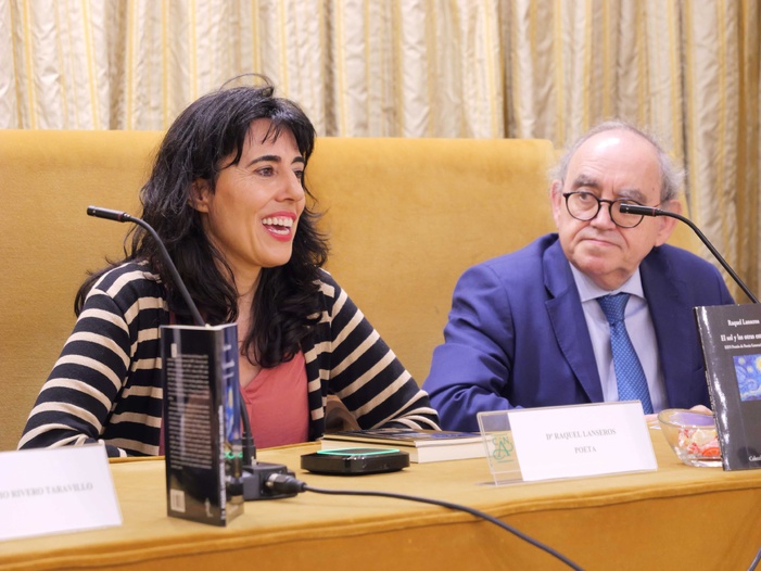 NOTA DE PRENSA: “EN TIEMPOS DE MUCHA INMEDIATEZ, LA POESÍA ES MÁS NECESARIA QUE NUNCA" / LA POETA RAQUEL LANSEROS, PREMIO NACIONAL DE LA CRÍTICA, PRESENTA ‘EL SOL Y LAS OTRAS ESTRELLAS’ EN EL COLEGIO NOTARIAL DE ANDALUCÍA