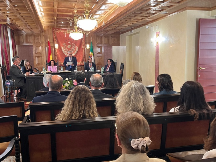 NOTA DE PRENSA: LOS DOS NUEVOS NOTARIOS DE EXTREMADURA TOMAN POSESIÓN NOTA DE PRENSA: LOS DOS NUEVOS NOTARIOS DE EXTREMADURA TOMAN POSESIÓN