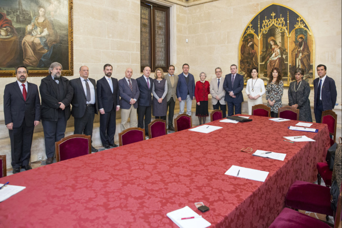 NOTA DE PRENSA: EL ALCALDE Y EL RECTOR DE LA UNIVERSIDAD DE SEVILLA, TESTIGOS DEL NACIMIENTO DE LA NUEVA ASOCIACIÓN IBÉRICA DEL BACHILLERATO INTERNACIONAL NOTA DE PRENSA: EL ALCALDE Y EL RECTOR DE LA UNIVERSIDAD DE SEVILLA, TESTIGOS DEL NACIMIENTO DE LA NUEVA ASOCIACIÓN IBÉRICA DEL BACHILLERATO INTERNACIONAL