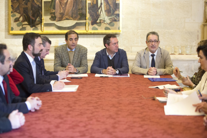 NOTA DE PRENSA: EL ALCALDE Y EL RECTOR DE LA UNIVERSIDAD DE SEVILLA, TESTIGOS DEL NACIMIENTO DE LA NUEVA ASOCIACIÓN IBÉRICA DEL BACHILLERATO INTERNACIONAL NOTA DE PRENSA: EL ALCALDE Y EL RECTOR DE LA UNIVERSIDAD DE SEVILLA, TESTIGOS DEL NACIMIENTO DE LA NUEVA ASOCIACIÓN IBÉRICA DEL BACHILLERATO INTERNACIONAL