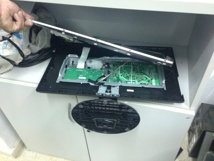 NOTA DE PRENSA: FERAGUA RECLAMA A LA DELEGACIÓN DEL GOBIERNO MAYOR VIGILANCIA TRAS SUFRIR CUATRO GRANDES ROBOS EN EL VALLE INFERIOR EN LA ÚLTIMA SEMANA  NOTA DE PRENSA: FERAGUA RECLAMA A LA DELEGACIÓN DEL GOBIERNO MAYOR VIGILANCIA TRAS SUFRIR CUATRO GRANDES ROBOS EN EL VALLE INFERIOR EN LA ÚLTIMA SEMANA