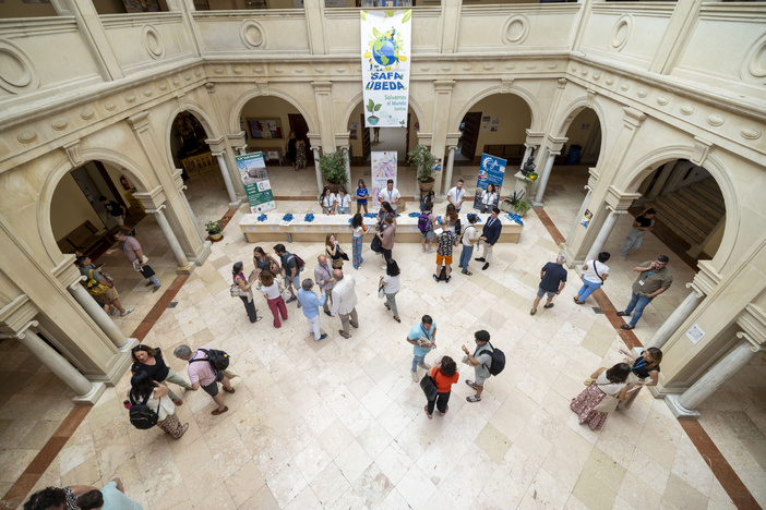 NOTA DE PRENSA: MÁS DE 500 DOCENTES SE REÚNEN EN ÚBEDA EN LA XL ESCUELA DE VERANO SAFA-LOYOLA, BAJO EL LEMA “COLEGIOS QUE TRANSFORMAN” NOTA DE PRENSA: MÁS DE 500 DOCENTES SE REÚNEN EN ÚBEDA EN LA XL ESCUELA DE VERANO SAFA-LOYOLA, BAJO EL LEMA “COLEGIOS QUE TRANSFORMAN”