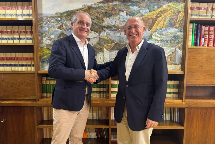 Nota de prensa - El CACOF y la SEFIT se alían para fomentar el uso de los productos fitoterápicos y mejorar la formación de los farmacéuticos andaluces en este campo profesional
