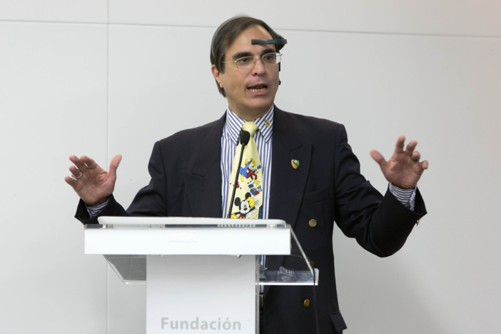 CONVOCATORIA DE PRENSA: JOSÉ LUIS CORDEIRO, PROFESOR DE ENERGÍA EN SINGULARITY UNIVERSITY HABLA MAÑANA SOBRE EL CAMBIO DE MODELO ENERGÉTICO Y DE LA DESAPARICIÓN ANTES DE 2036 DE TODOS LOS COCHES ALIMENTADOS POR COMBUSTIBLE CONVOCATORIA DE PRENSA: JOSÉ LUIS CORDEIRO, PROFESOR DE ENERGÍA EN SINGULARITY UNIVERSITY HABLA MAÑANA SOBRE EL CAMBIO DE MODELO ENERGÉTICO Y DE LA DESAPARICIÓN ANTES DE 2036 DE TODOS LOS COCHES ALIMENTADOS POR COMBUSTIBLE