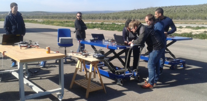 EL CENTRO ATLAS ACOGE UN SEMINARIO TECNOLÓGICO SOBRE AVIONES NO TRIPULADOS CON INVESTIGADORES Y EXPERTOS DE DOCE PAÍSES EUROPEOS EL CENTRO ATLAS ACOGE UN SEMINARIO TECNOLÓGICO SOBRE AVIONES NO TRIPULADOS CON INVESTIGADORES Y EXPERTOS DE DOCE PAÍSES EUROPEOS