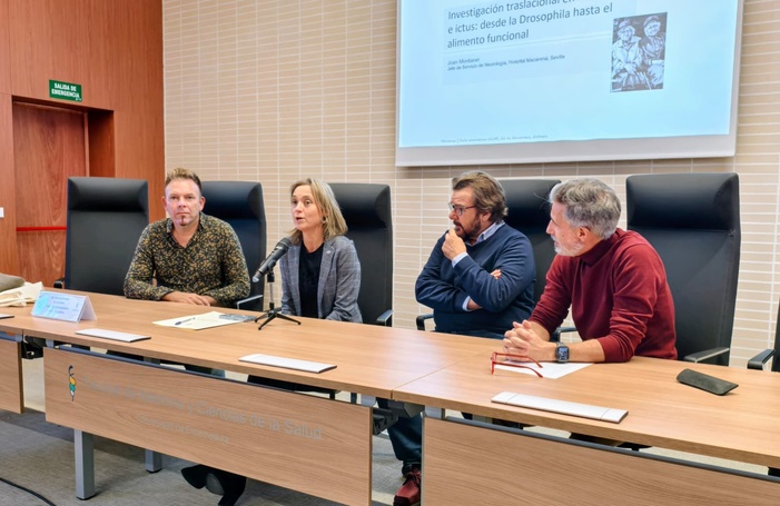 JOAN MONTANER, NEURÓLOGO Y DIRECTOR DEL GRUPO DE INVESTIGACION NEUROVASCULAR DE SEVILLA, PRESENTA EN BADAJOZ UNA PROPUESTA PIONERA PARA SUSTITUIR LA SAL POR SALICORNIA Y REDUCIR LA HIPERTENSIÓN, PRINCIPAL FACTOR DE LOS ACCIDENTES CEREBROVASCULARES JOAN MONTANER, NEURÓLOGO Y DIRECTOR DEL GRUPO DE INVESTIGACION NEUROVASCULAR DE SEVILLA, PRESENTA EN BADAJOZ UNA PROPUESTA PIONERA PARA SUSTITUIR LA SAL POR SALICORNIA Y REDUCIR LA HIPERTENSIÓN, PRINCIPAL FACTOR DE LOS ACCIDENTES CEREBROVASCULARES