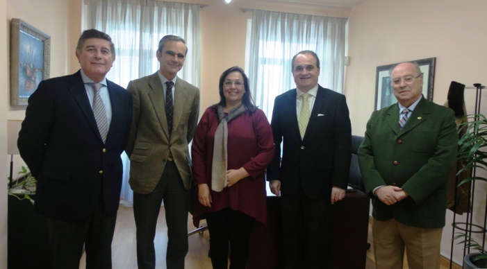 Las farmacias andaluzas colaborarán con la Federación Andaluza de Fibromialgia