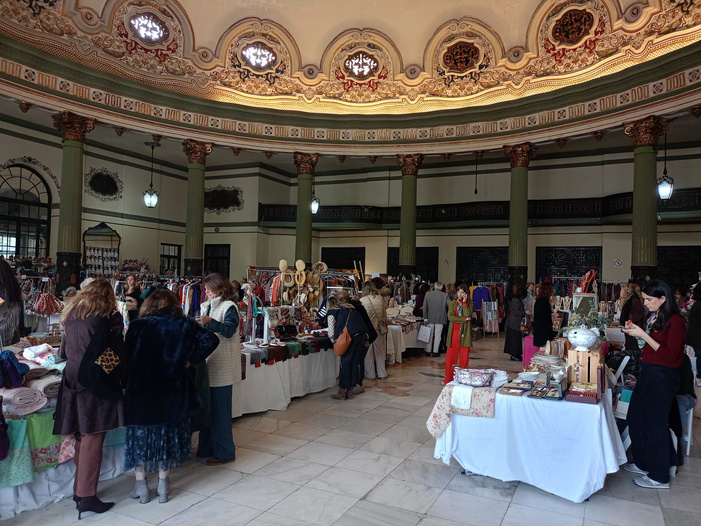 Nota de prensa - Se inaugura una nueva edición de “El Rastrillo” de Nuevo Futuro Sevilla, que reúne hasta el domingo a más de 40 firmas y empresas para recaudar fondos para su labor con menores y jóvenes privados de ambiente familiar Nota de prensa - Se inaugura una nueva edición de “El Rastrillo” de Nuevo Futuro Sevilla, que reúne hasta el domingo a más de 40 firmas y empresas para recaudar fondos para su labor con menores y jóvenes privados de ambiente familiar