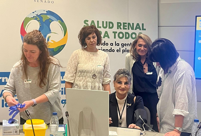 Nota Com.Madrid - Profesionales sanitarios y pacientes advierten del impacto de la Enfermedad Renal Crónica en la Comunidad de Madrid, donde más de 8.200 personas necesitan de tratamiento de diálisis o trasplante para poder seguir viviendo
