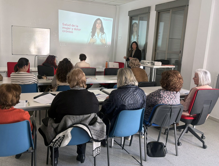 Nota de prensa - Farmacias rurales de Córdoba imparten sesiones de educación sanitaria sobre problemas de salud de las mujeres y refuerzan la prevención en la población femenina 
