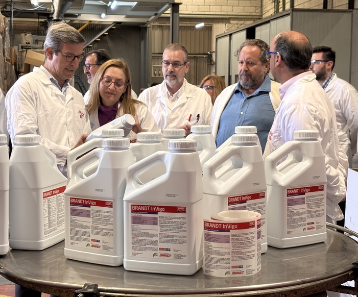 NOTA DE PRENSA: JORGE PARADELA VISITA LAS INSTALACIONES EN CARMONA DE BRANDT EUROPE, EJEMPLO DE EXPORTACIÓN ANDALUZA DESPUÉS DE CONQUISTAR NUEVOS MERCADOS COMO ANGOLA O UZBEKISTÁN NOTA DE PRENSA: JORGE PARADELA VISITA LAS INSTALACIONES EN CARMONA DE BRANDT EUROPE, EJEMPLO DE EXPORTACIÓN ANDALUZA DESPUÉS DE CONQUISTAR NUEVOS MERCADOS COMO ANGOLA O UZBEKISTÁN