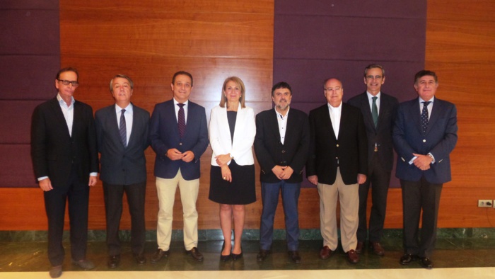 Los Colegios de Farmacéuticos andaluces respaldan la integración de Farmanova y Cecofar en Bidafarma Los Colegios de Farmacéuticos andaluces respaldan la integración de Farmanova y Cecofar en Bidafarma