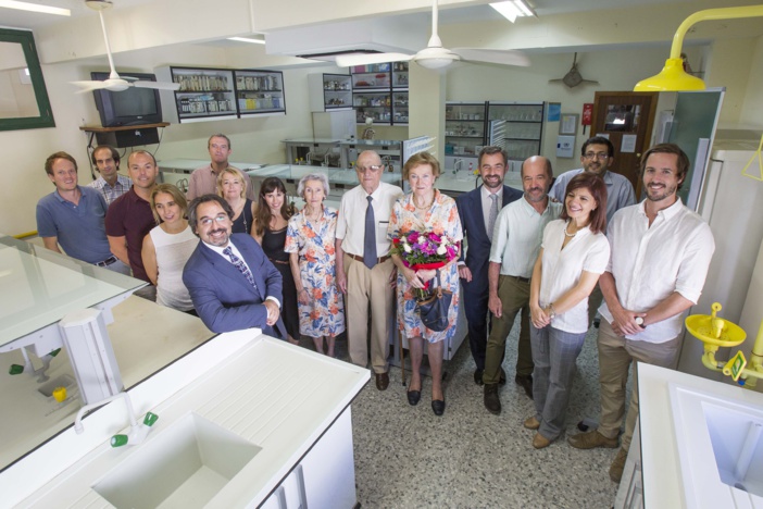 NOTA DE PRENSA: EL COLEGIO DE SAN FRANCISCO DE PAULA ROTULA CON EL NOMBRE DE MANUEL LOSADA VILLASANTE, PREMIO PRÍNCIPE DE ASTURIAS, SU LABORATORIO DE BIOQUÍMICA NOTA DE PRENSA: EL COLEGIO DE SAN FRANCISCO DE PAULA ROTULA CON EL NOMBRE DE MANUEL LOSADA VILLASANTE, PREMIO PRÍNCIPE DE ASTURIAS, SU LABORATORIO DE BIOQUÍMICA