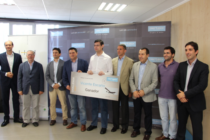 SE ENTREGAN LOS PREMIOS DEL PRIMER RETO “AERTEC SOLUTIONS CHALLENGE” A LOS ALUMNOS DE LA UNIVERSIDAD DE MÁLAGA, DENTRO DEL ÁMBITO DE LOS AVIONES NO TRIPULADOS SE ENTREGAN LOS PREMIOS DEL PRIMER RETO “AERTEC SOLUTIONS CHALLENGE” A LOS ALUMNOS DE LA UNIVERSIDAD DE MÁLAGA, DENTRO DEL ÁMBITO DE LOS AVIONES NO TRIPULADOS