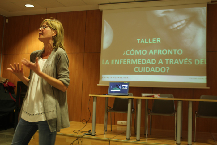 NOTA DE PRENSA: MÁS DE DOS MIL SEVILLANOS RECIBEN FORMACIÓN Y SENSIBILIZACIÓN SOBRE LOS CUIDADOS AL FINAL DE LA VIDA DENTRO DEL PROYECTO ‘SEVILLA CONTIGO, CIUDAD COMPASIVA’ NOTA DE PRENSA: MÁS DE DOS MIL SEVILLANOS RECIBEN FORMACIÓN Y SENSIBILIZACIÓN SOBRE LOS CUIDADOS AL FINAL DE LA VIDA DENTRO DEL PROYECTO ‘SEVILLA CONTIGO, CIUDAD COMPASIVA’