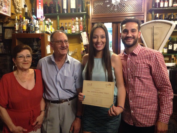 NOTA DE PRENSA: LA SEVILLANA ANDREA LÓPEZ GANA EL CONCURSO DE FOTOGRAFÍA ‘CUIDARÉ DE TI’ DE LA FUNDACIÓN NEW HEALTH NOTA DE PRENSA: LA SEVILLANA ANDREA LÓPEZ GANA EL CONCURSO DE FOTOGRAFÍA ‘CUIDARÉ DE TI’ DE LA FUNDACIÓN NEW HEALTH