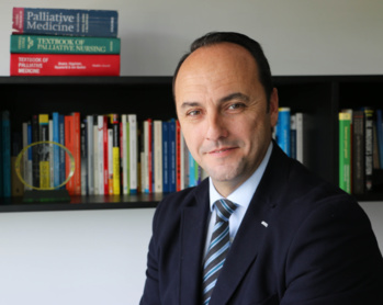 NOTA DE PRENSA/CUIDADOS PALIATIVOS: LA FUNDACIÓN NEW HEALTH LLEVA A AUSTRALIA LA EXPERIENCIA DEL PROGRAMA ‘SEVILLA CONTIGO, CIUDAD COMPASIVA’ NOTA DE PRENSA/CUIDADOS PALIATIVOS: LA FUNDACIÓN NEW HEALTH LLEVA A AUSTRALIA LA EXPERIENCIA DEL PROGRAMA ‘SEVILLA CONTIGO, CIUDAD COMPASIVA’