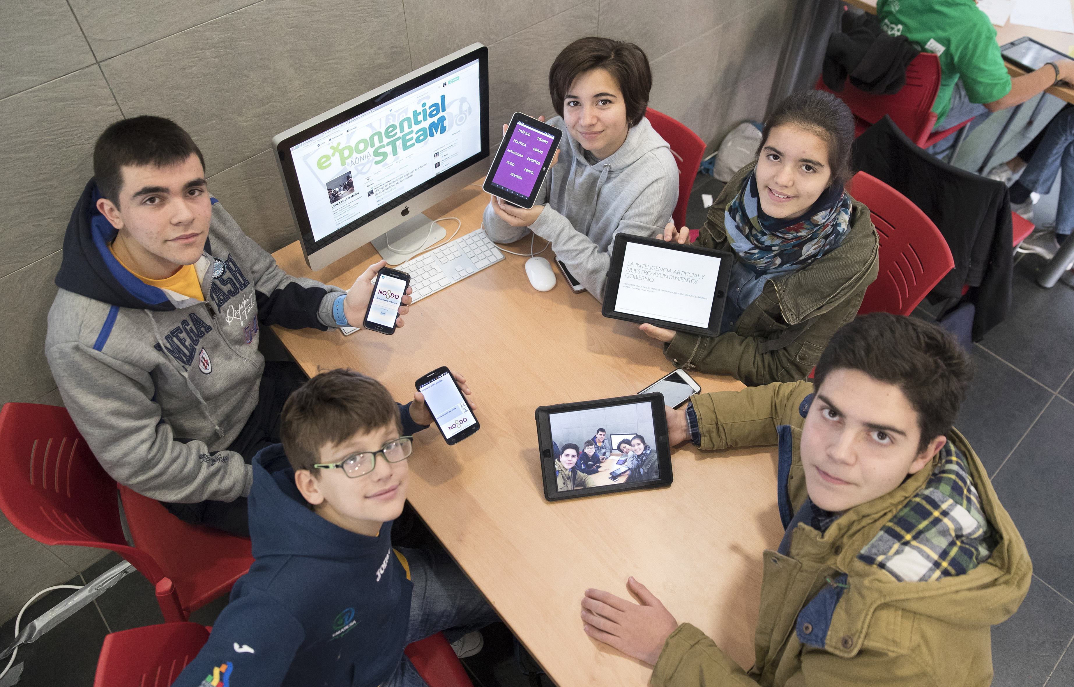 NOTA DE PRENSA: ESTUDIANTES SEVILLANOS CREAN SOLUCIONES TECNOLÓGICAS PARA LOS PROBLEMAS DE GOBERNANZA Y EDUCACIÓN DE SEVILLA EN LA PRÓXIMA DÉCADA NOTA DE PRENSA: ESTUDIANTES SEVILLANOS CREAN SOLUCIONES TECNOLÓGICAS PARA LOS PROBLEMAS DE GOBERNANZA Y EDUCACIÓN DE SEVILLA EN LA PRÓXIMA DÉCADA