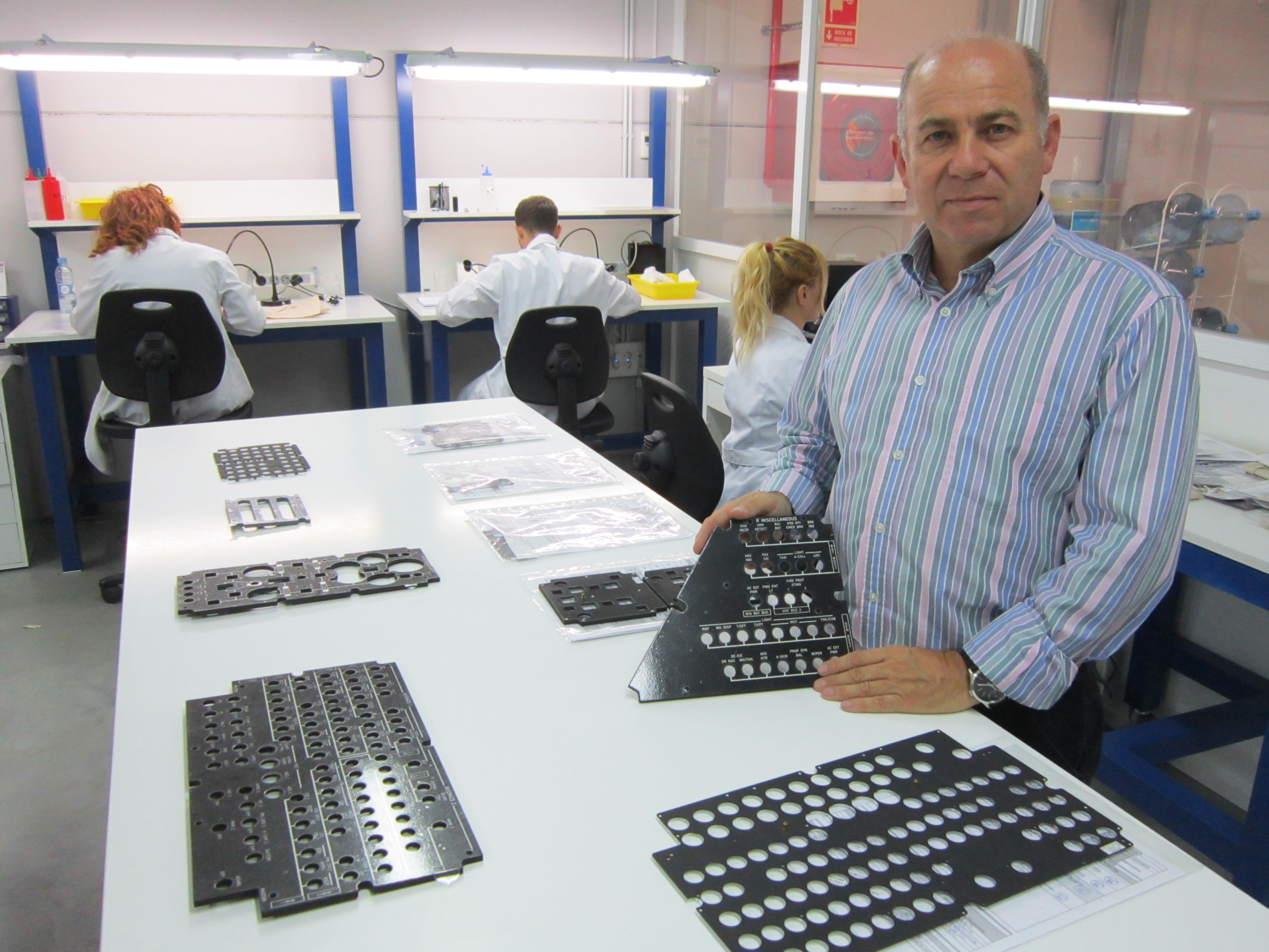 NOTA DE PRENSA: GRABYSUR PRESENTA EN LA FERIA INTERNACIONAL DE PARÍS-LE BOURGET SU NUEVA GAMA DE SOLUCIONES HUMAN MACHINE INTERFACE (HMI) NOTA DE PRENSA: GRABYSUR PRESENTA EN LA FERIA INTERNACIONAL DE PARÍS-LE BOURGET SU NUEVA GAMA DE SOLUCIONES HUMAN MACHINE INTERFACE (HMI)