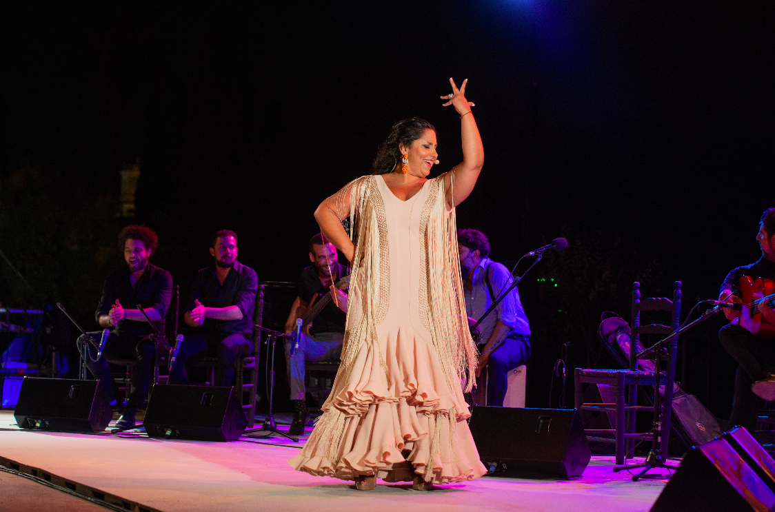 Nota de prensa / Fotografías - Felipa del Moreno ‘jerezanea’ por todo lo alto en el primer ‘Viernes Flamenco’