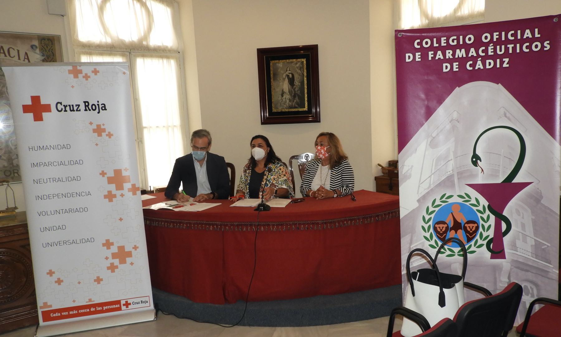 Cruz Roja Española y el Colegio de Farmacéuticos de Cádiz estrechan sus lazos de colaboración para mejorar su labor de promoción de la salud entre la población