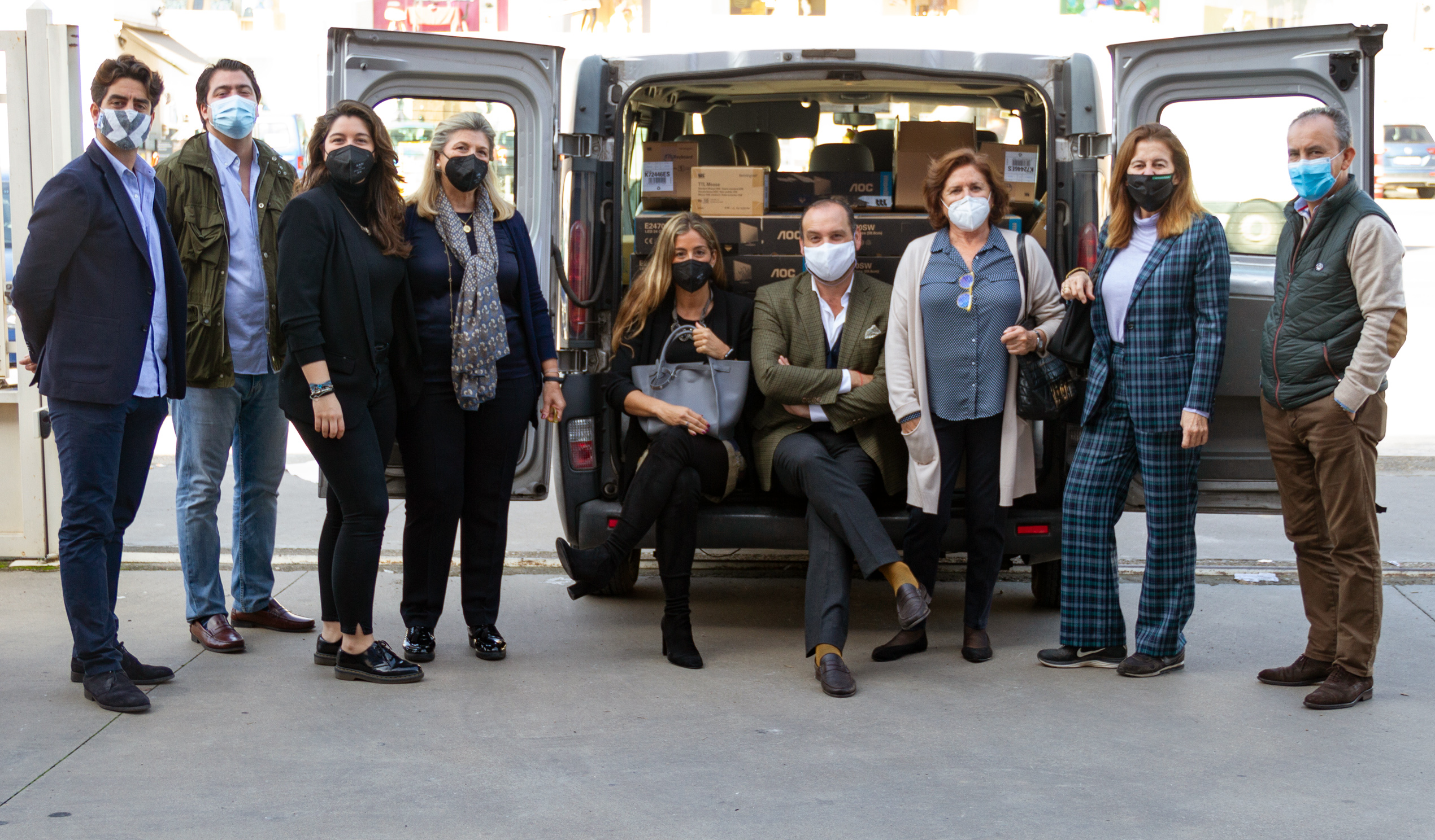 Donación solidaria de equipos informáticos para los hogares de Nuevo Futuro Sevilla  Donación solidaria de equipos informáticos para los hogares de Nuevo Futuro Sevilla