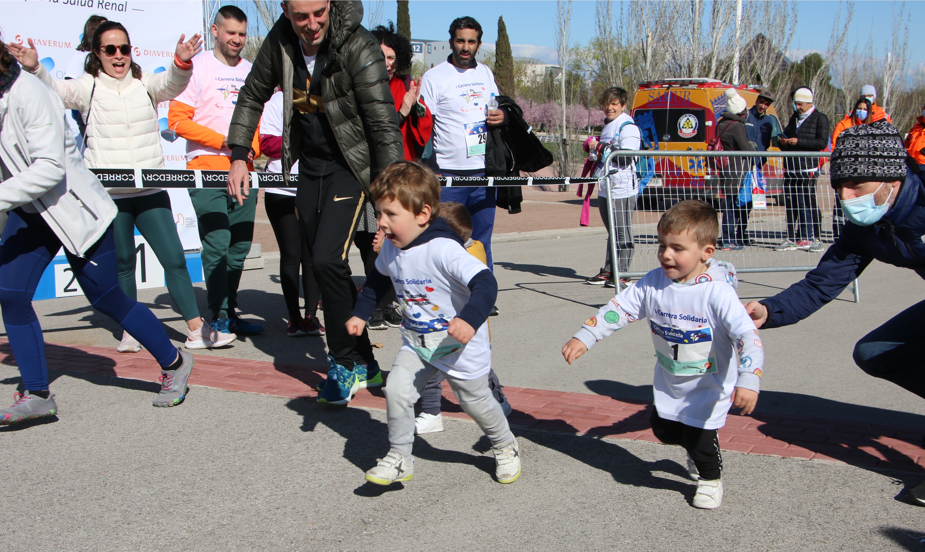 Nota informativa - Unas 400 personas participan en Madrid en la “I Carrera Solidaria por la Salud Renal” con el fin de sensibilizar sobre la enfermedad renal y fomentar el deporte y los hábitos de vida saludable como medida de prevención  Nota informativa - Unas 400 personas participan en Madrid en la “I Carrera Solidaria por la Salud Renal” con el fin de sensibilizar sobre la enfermedad renal y fomentar el deporte y los hábitos de vida saludable como medida de prevención