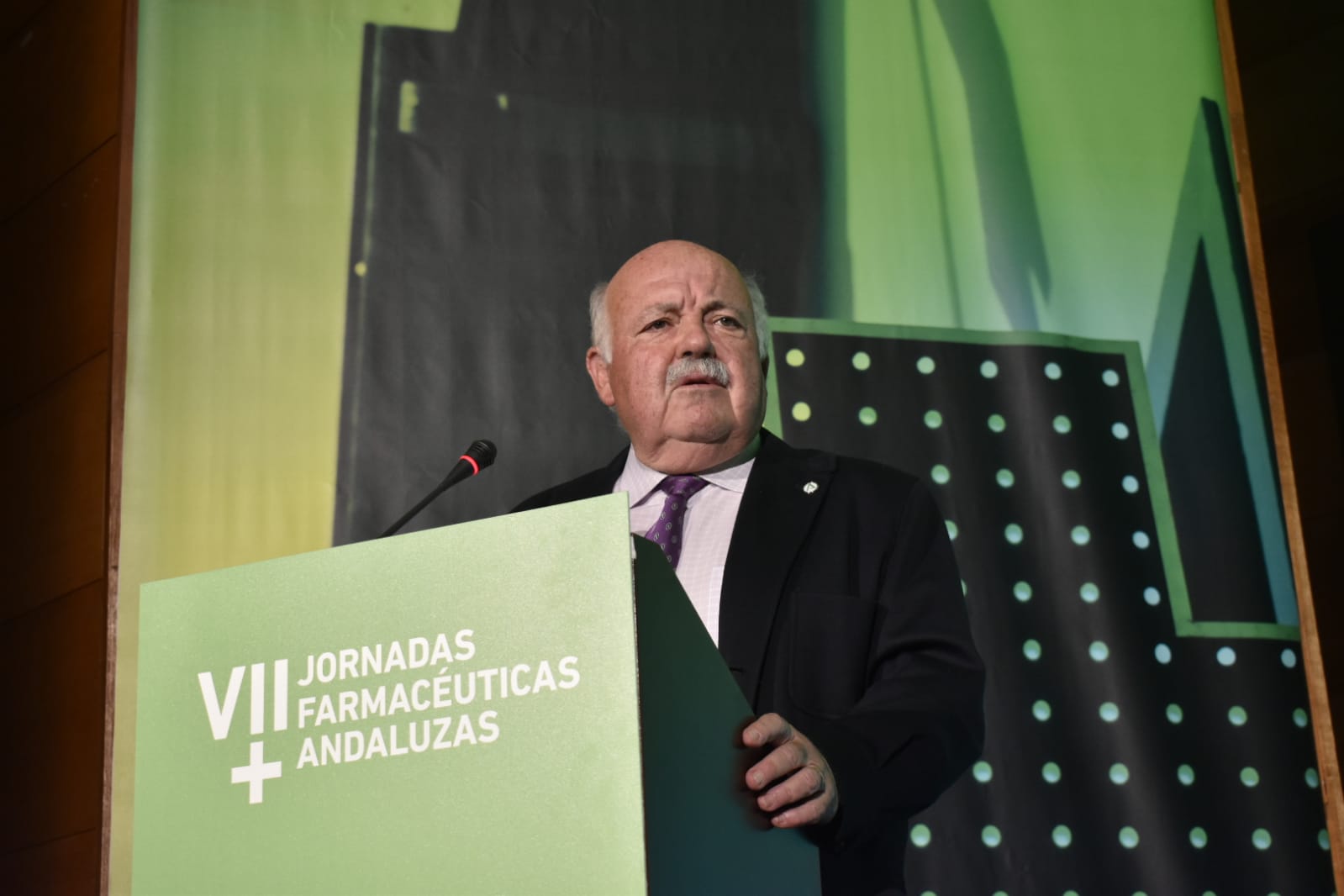 Jesús Aguirre: “El perfil del paciente crónico y polimedicado hace cada vez más necesaria la colaboración entre profesionales y acrecienta el rol de la farmacia”