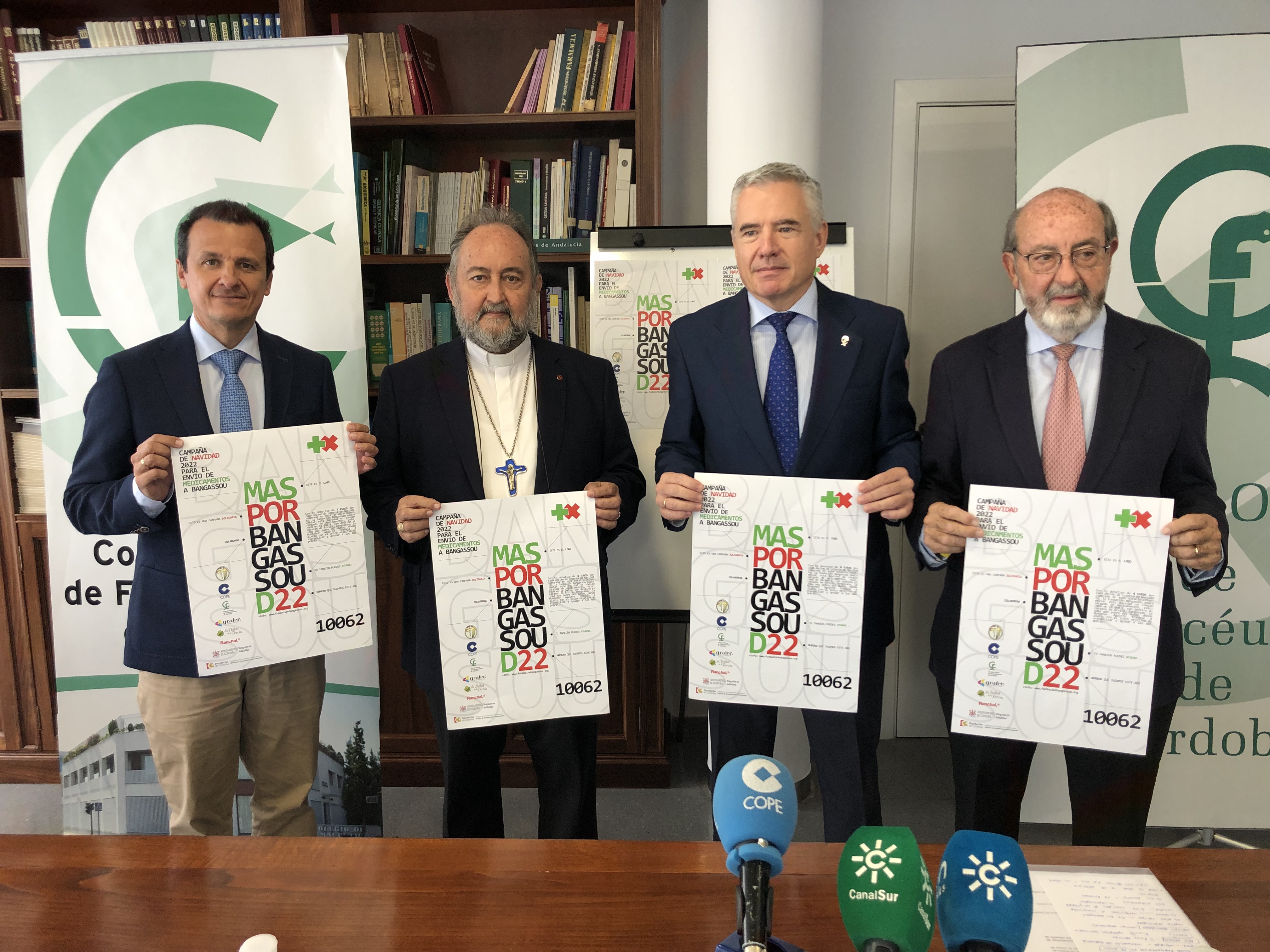 La farmacia cordobesa invita a toda la población a colaborar en la campaña de ayuda sanitaria a la región africana de Bangassou La farmacia cordobesa invita a toda la población a colaborar en la campaña de ayuda sanitaria a la región africana de Bangassou