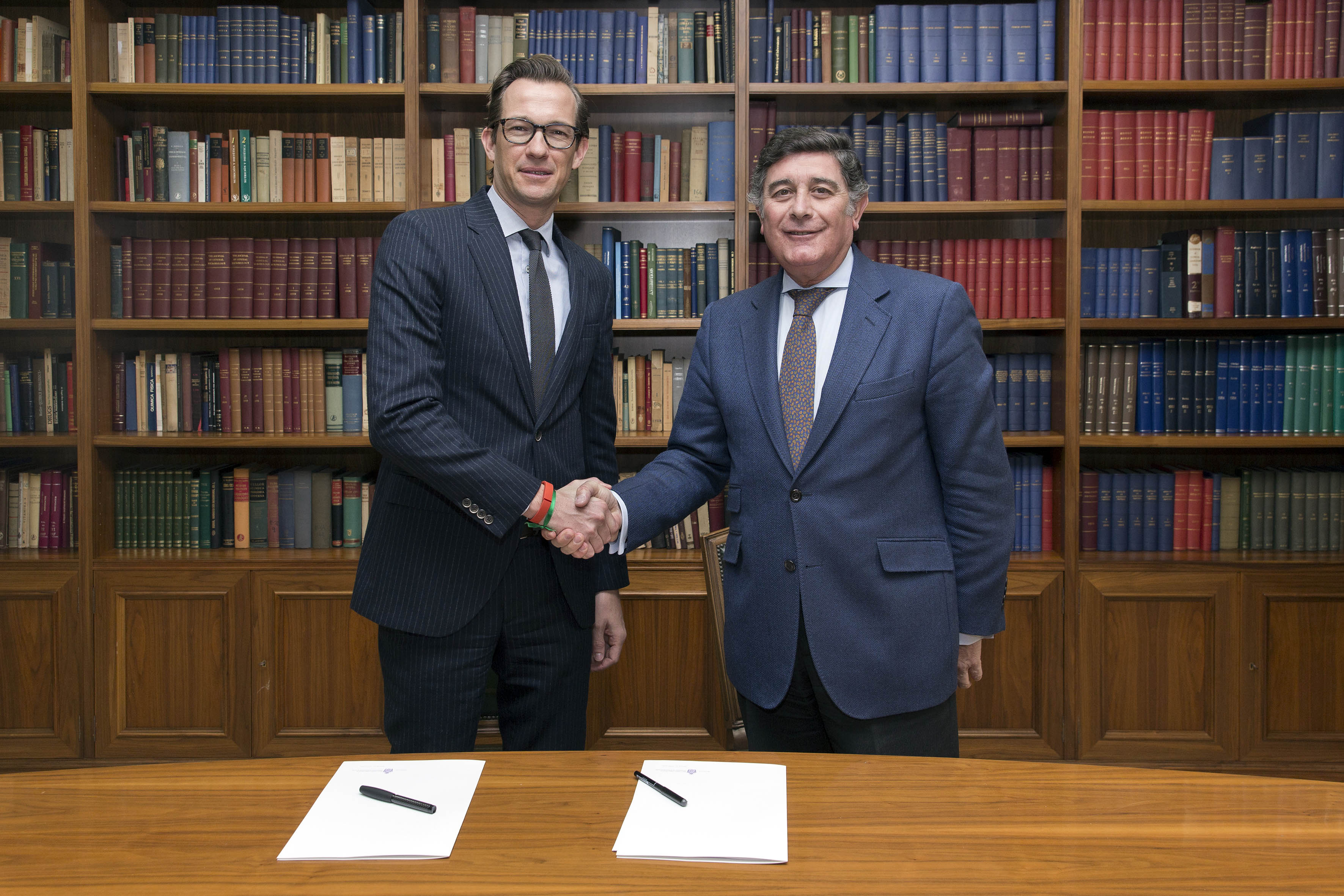 Emminens, empresa de Roche Diagnostics, se adhiere al programa de ayuda a pacientes diabéticos de la Cartera de Servicios de la farmacia sevillana Emminens, empresa de Roche Diagnostics, se adhiere al programa de ayuda a pacientes diabéticos de la Cartera de Servicios de la farmacia sevillana