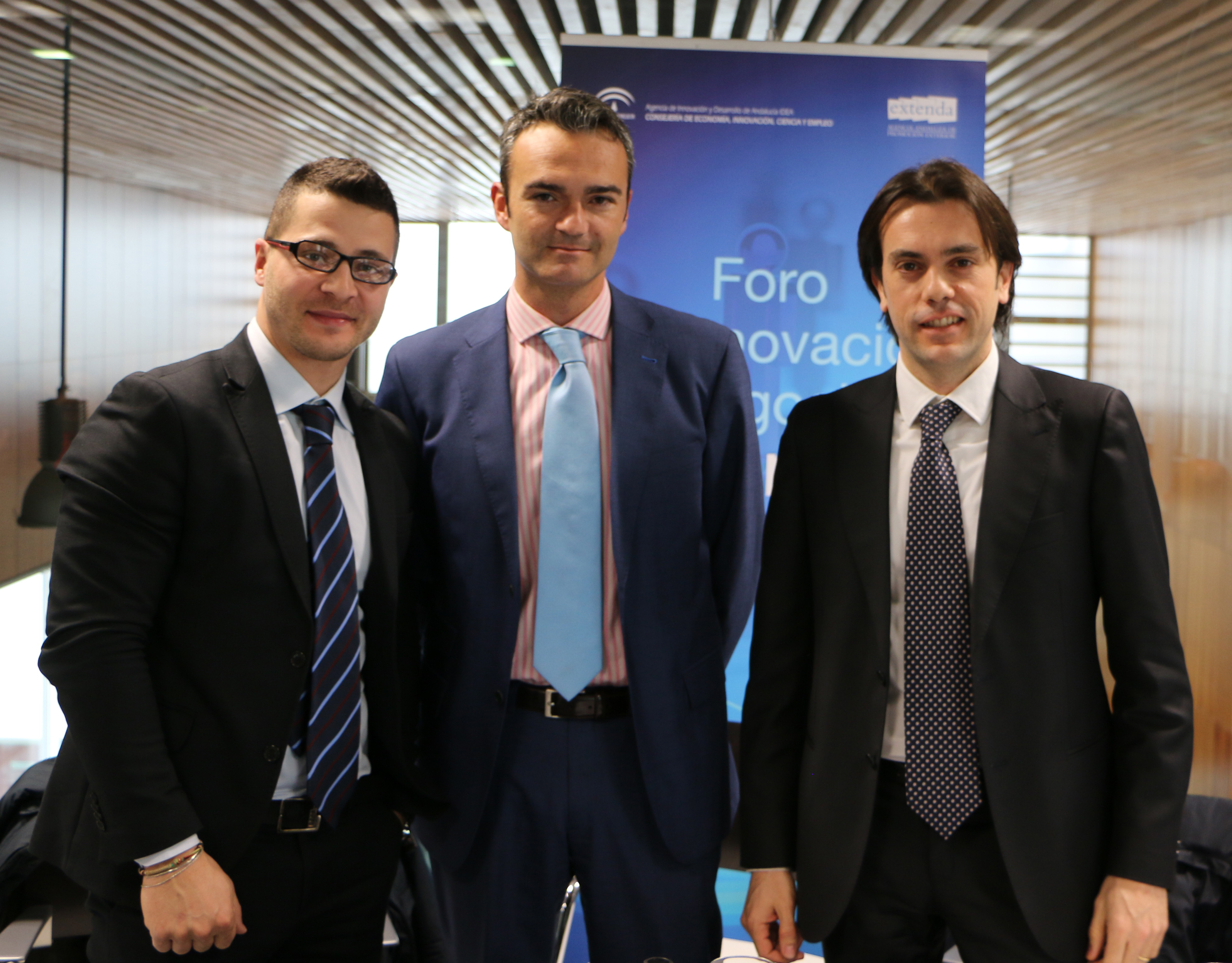 EL CONTRATISTA  ITALIANO ALENIA AERMACCHI VISITA LA CADENA DE SUMINISTRO DEL CLUSTER AEROESPACIAL ANDALUZ EL CONTRATISTA  ITALIANO ALENIA AERMACCHI VISITA LA CADENA DE SUMINISTRO DEL CLUSTER AEROESPACIAL ANDALUZ